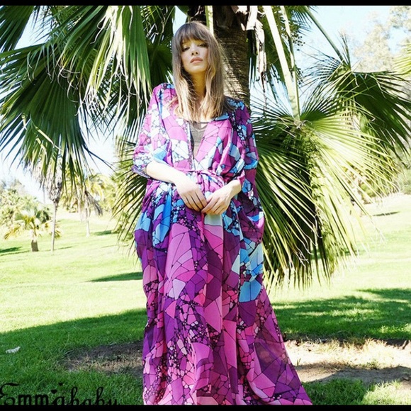 Prismatic Kimono - Picture 3 of 4